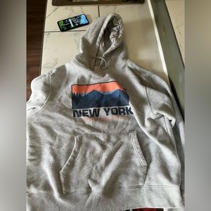 Size XL “New York” hoodie brand: State of Mine